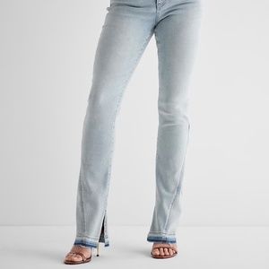 Express Mid Rise Light Wash Twist Seam Skyscraper Jeans